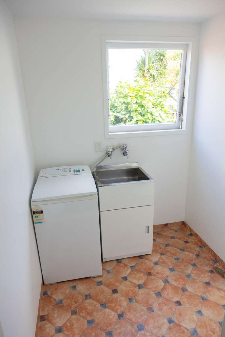 157, 159 and 161 Carroll Street Dunedin Central_16