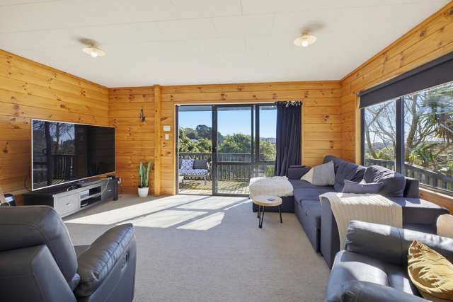 32 Northumberland Street Cannons Creek_1