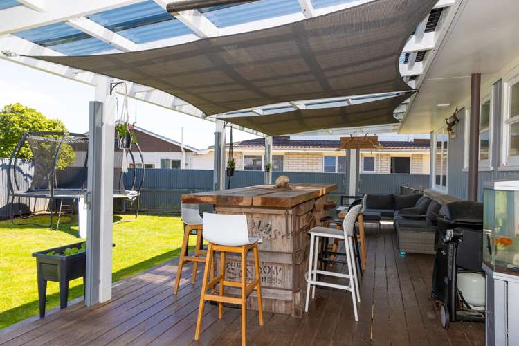 605 Collinge Road Mayfair_13