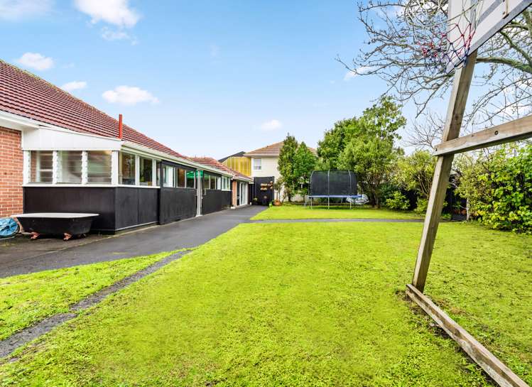 36 Yeovil Road Te Atatu Peninsula_23