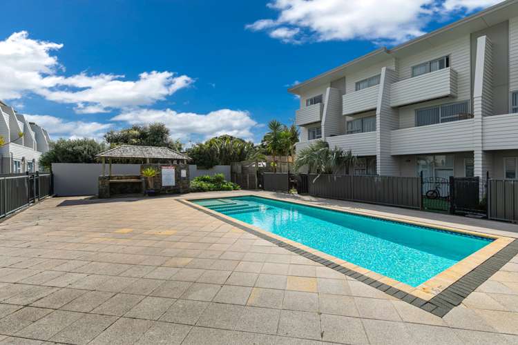 14/3 Riverside Road Orewa_6