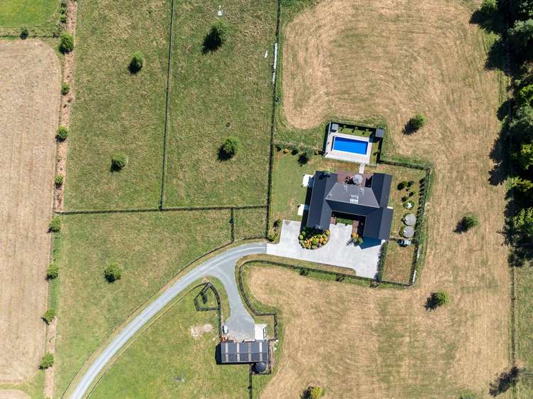 174b Cemetery Road Whatawhata_32