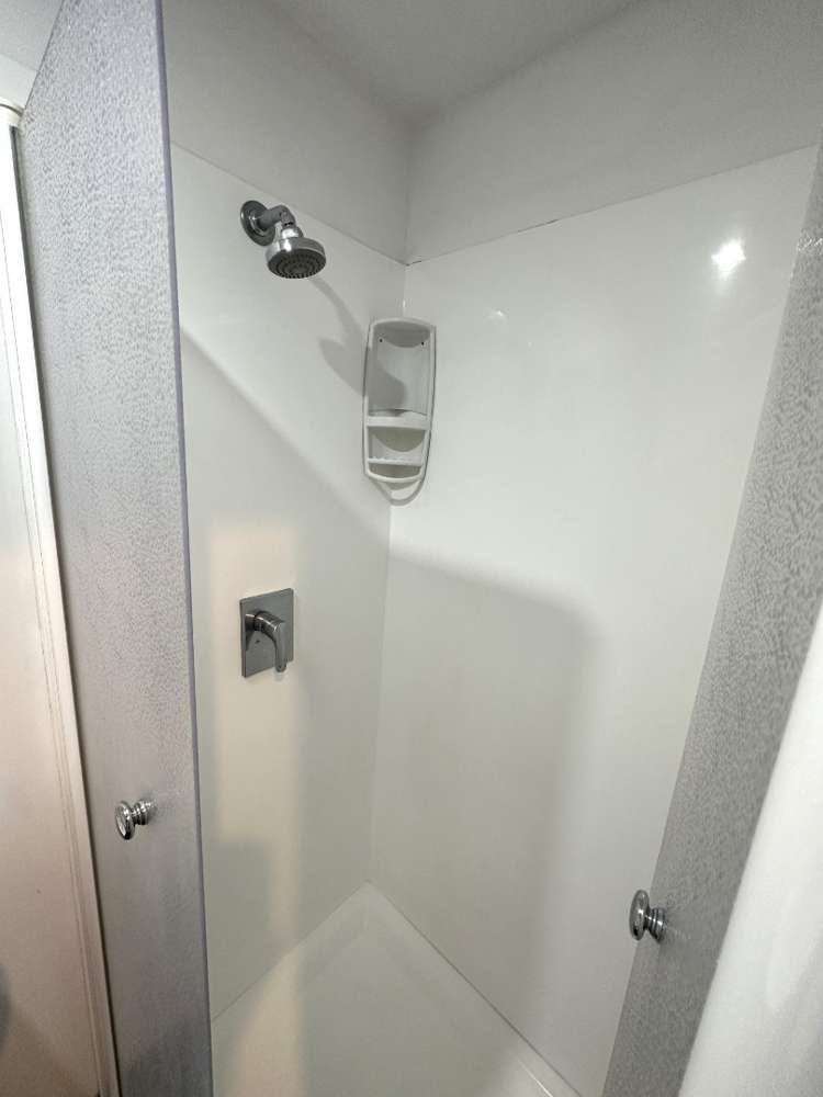 611/133 Beach Road 10015_3