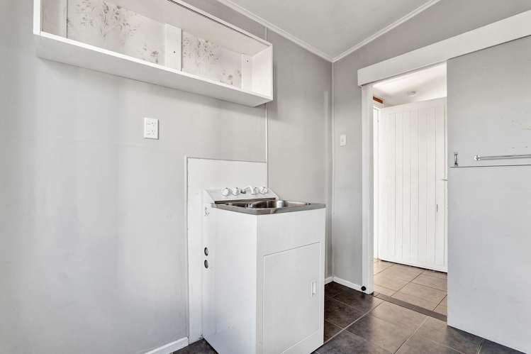 18 Olivia Street Stratford_21