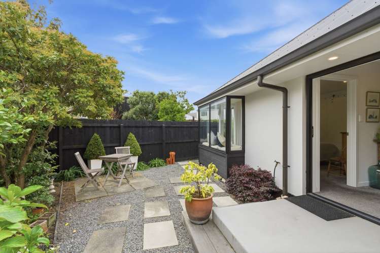 10/71b Main Road Redcliffs_12