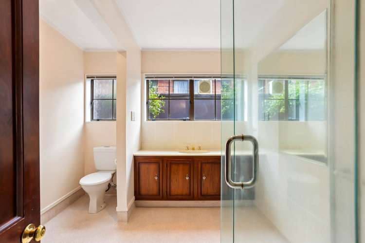 11 Wairata Place Te Atatu South_16