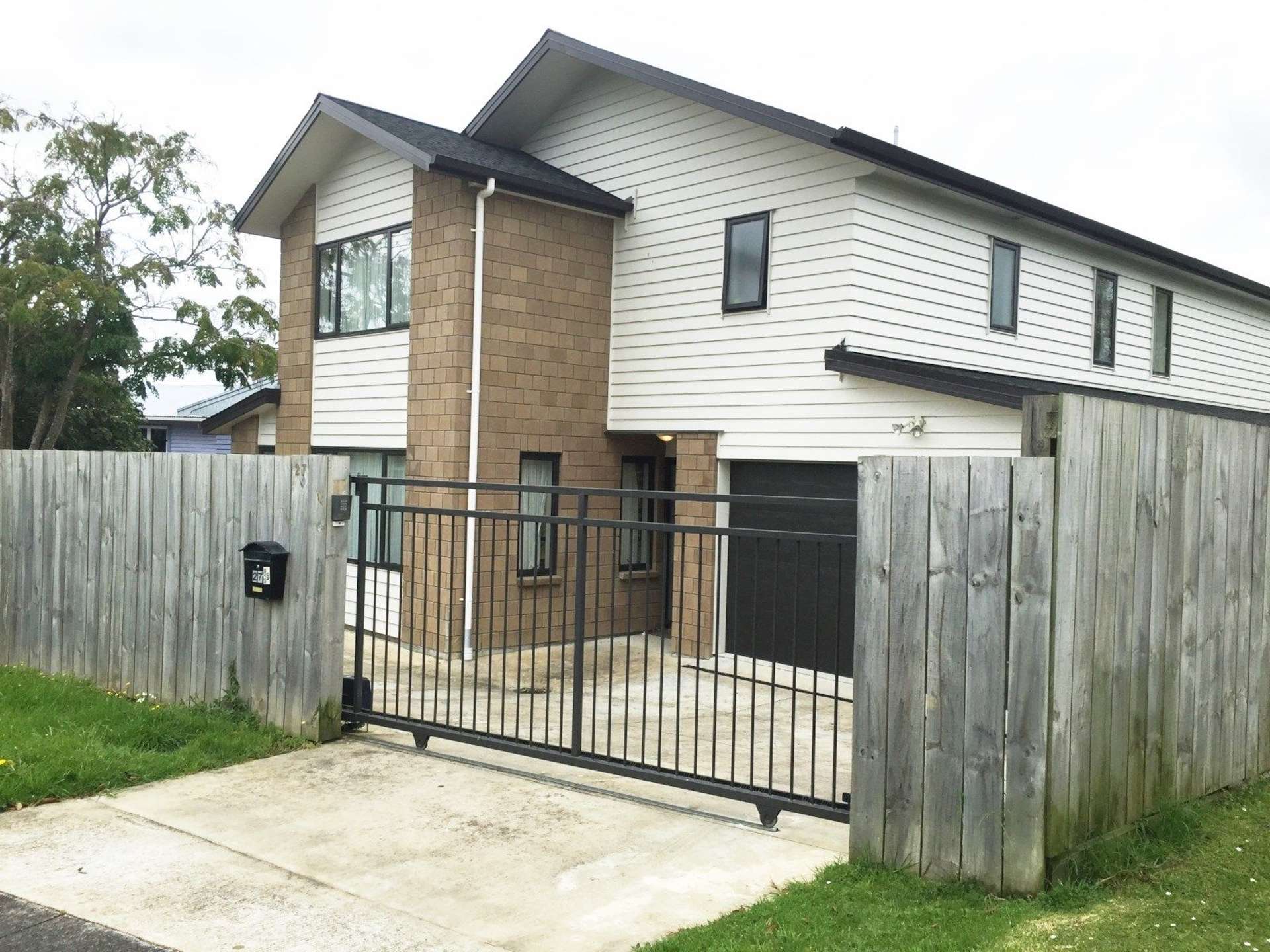 27 Sanft Avenue Mount Roskill_0