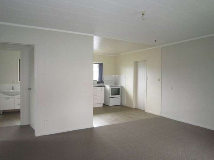 8/12 Maru Road Takanini_1