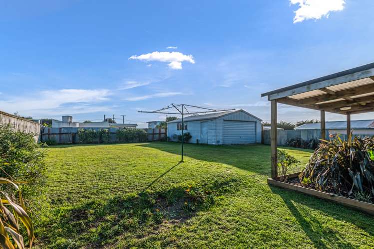 20 Barling Street Himatangi Beach_14