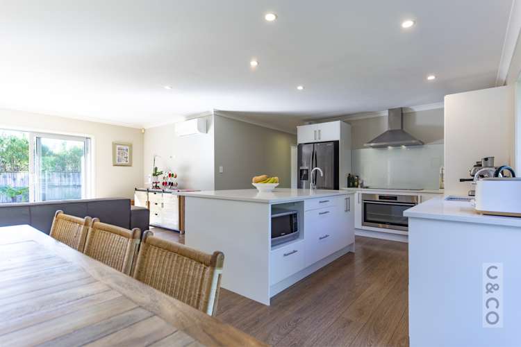 23 Crabb Fields Lane Riverhead_11