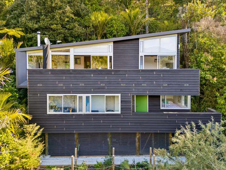 31 Lone Kauri Road Karekare_0