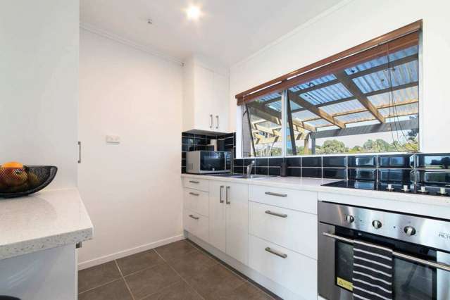 6/108 West Coast Road Glen Eden_1