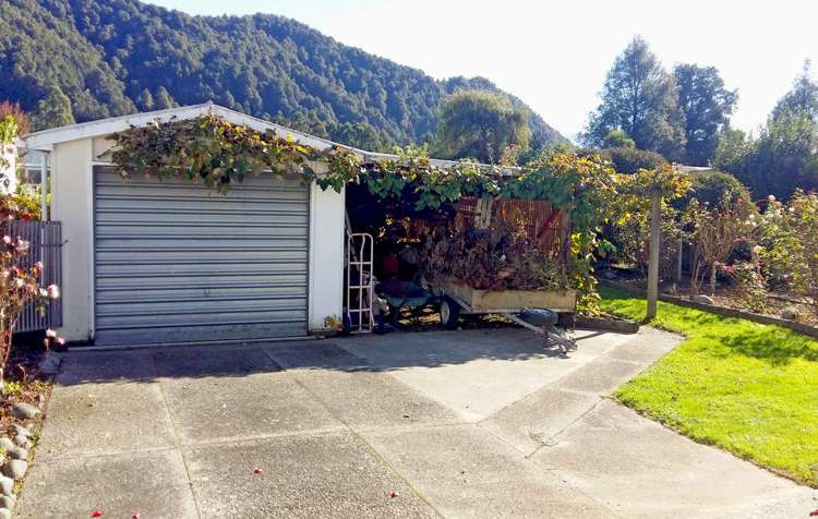 122 Fairfax Street Murchison_13