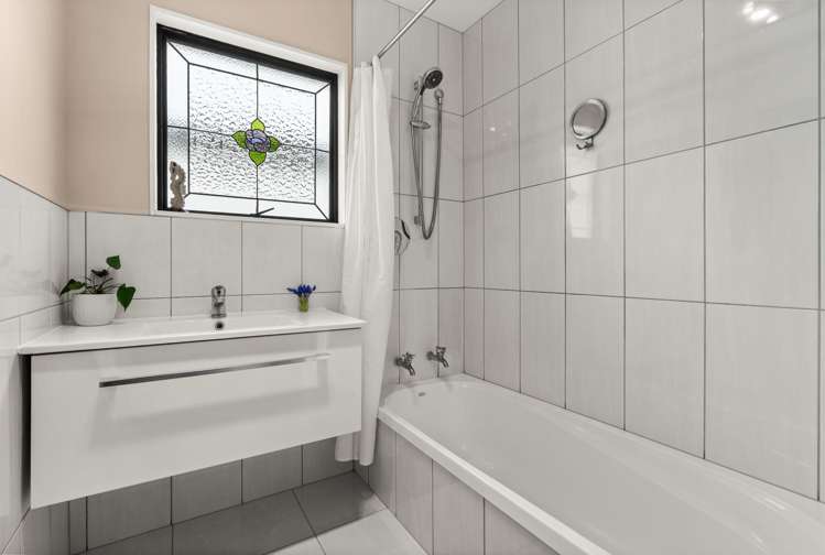 53 Tait Drive Greenmeadows_13