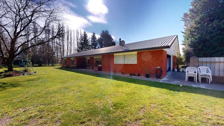 152 Smithfield Road Elgin_11