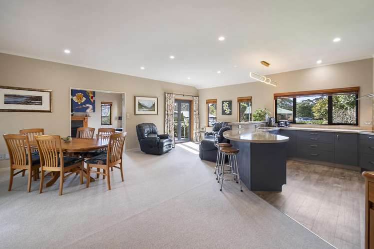 33 Cashmere Drive Fitzherbert_12
