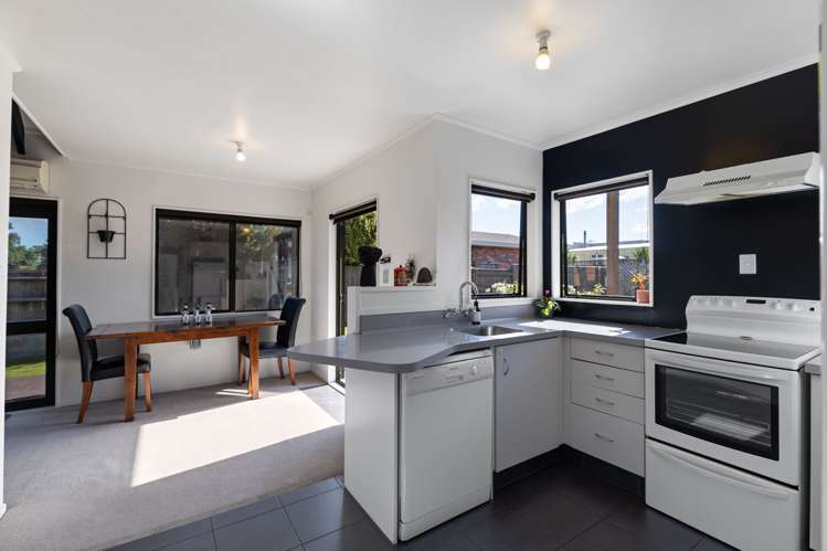 16 Gladys Place Kelvin Grove_10