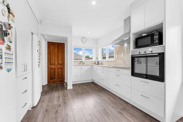 6 Paterson Avenue Pukekohe_3