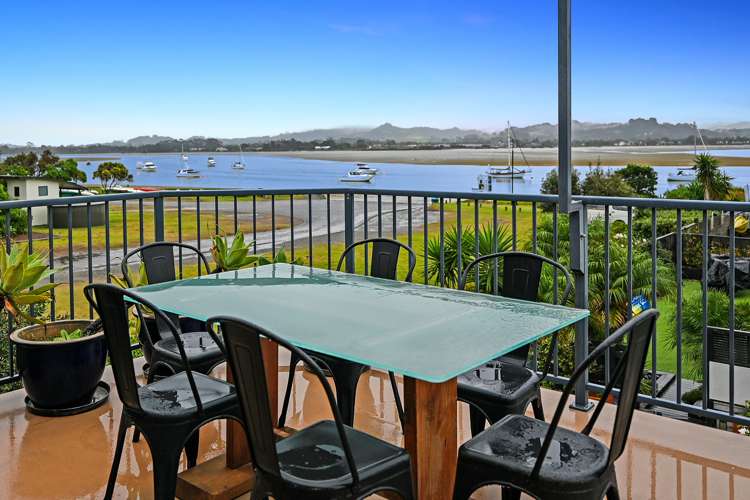 233 Omaha Drive Omaha_1