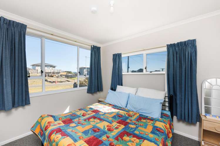 13 Nelson Street Foxton Beach_12