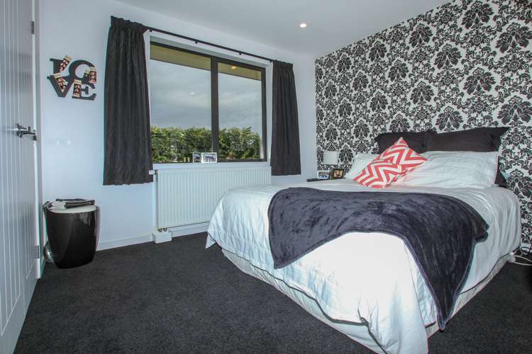 56 Sunrise Drive Seaward Bush_10