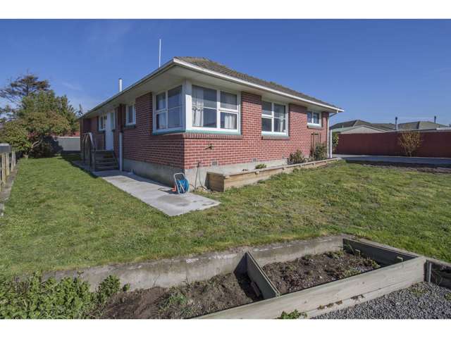 252 Shortland Street Aranui_1