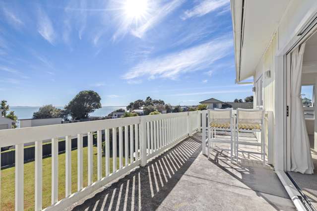 3 Crispe Road Clarks Beach_3