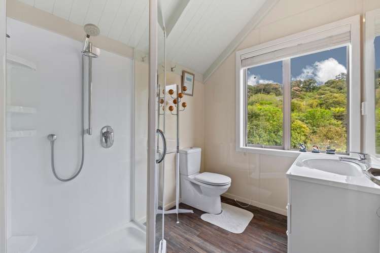 2a Petersons Hill Road Stewart Island_40