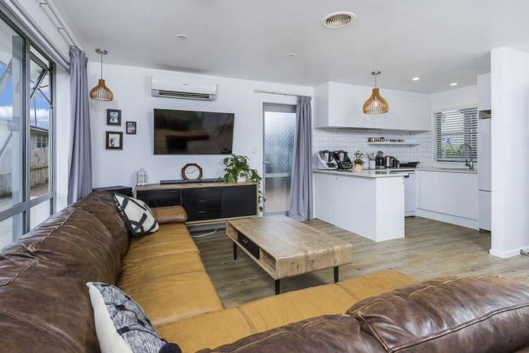 850 East Coast Road Oteha_14