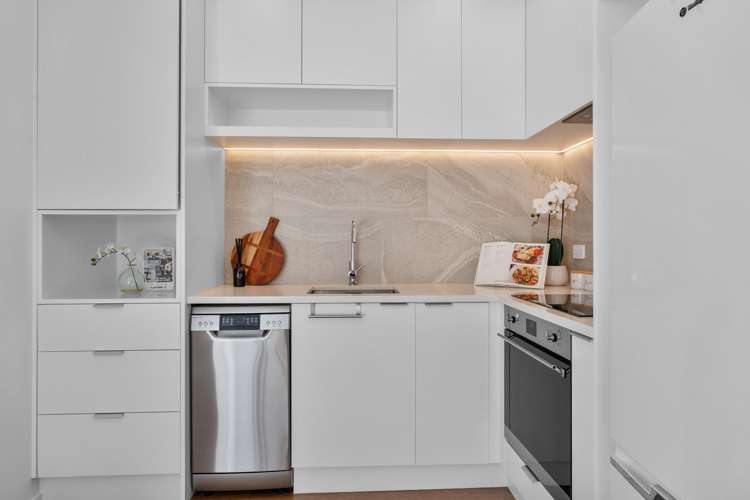 410/1817A Great North Road Avondale_9