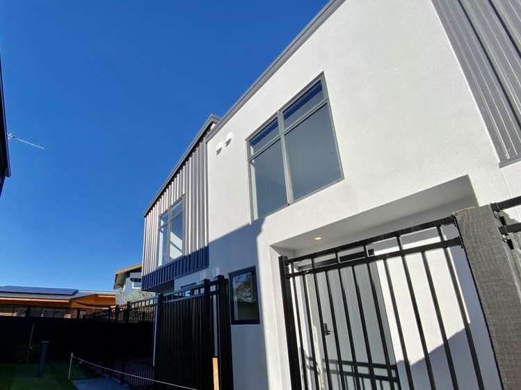 5/10a McLean Street 1477_0