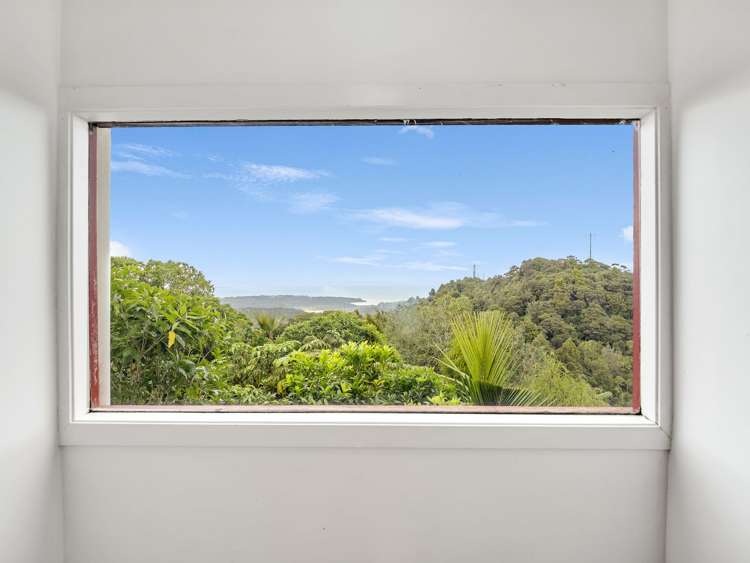 1/51 Quinns Road Waiatarua_16