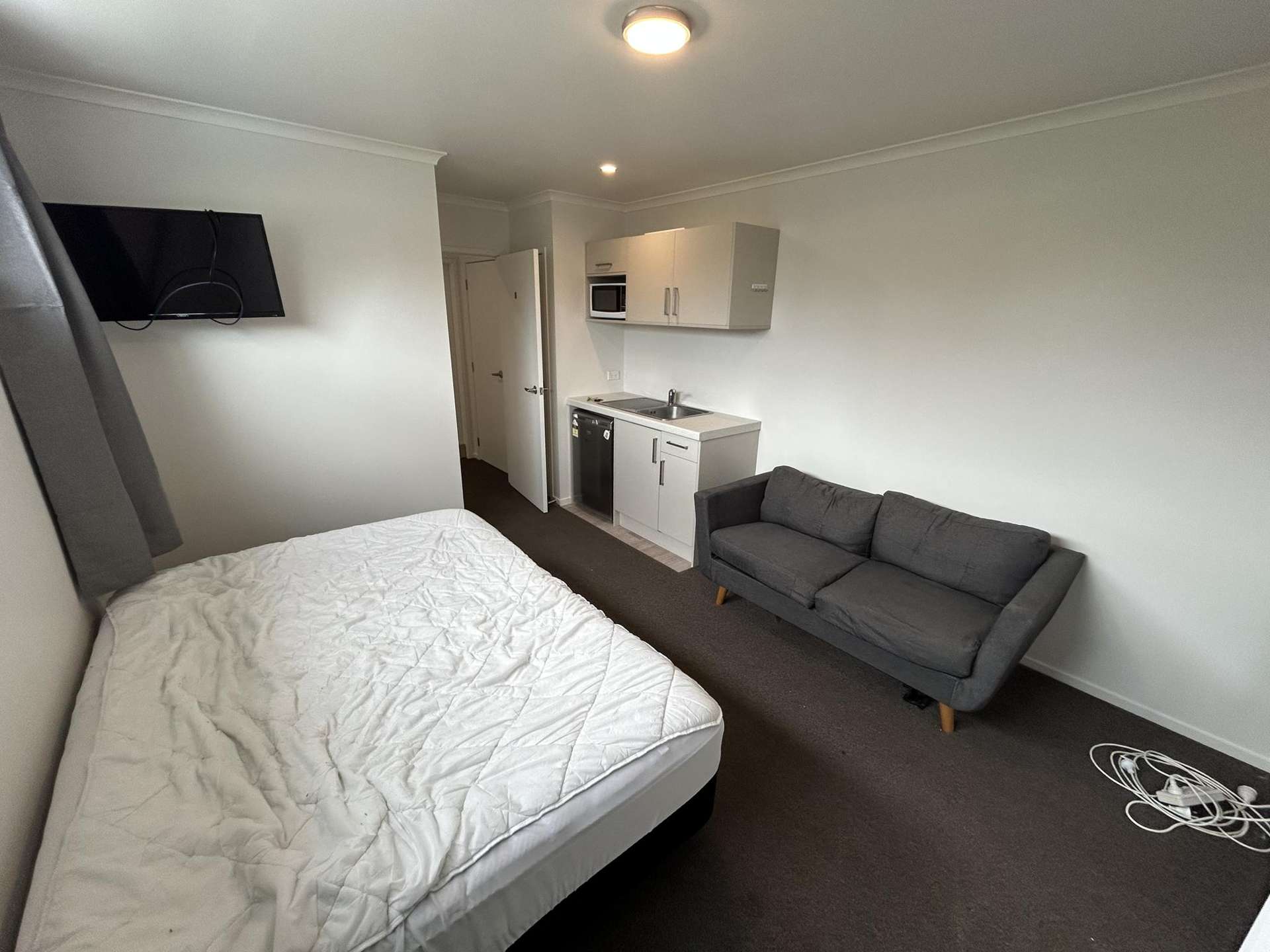 4D/167 Knighton Road Hillcrest_0