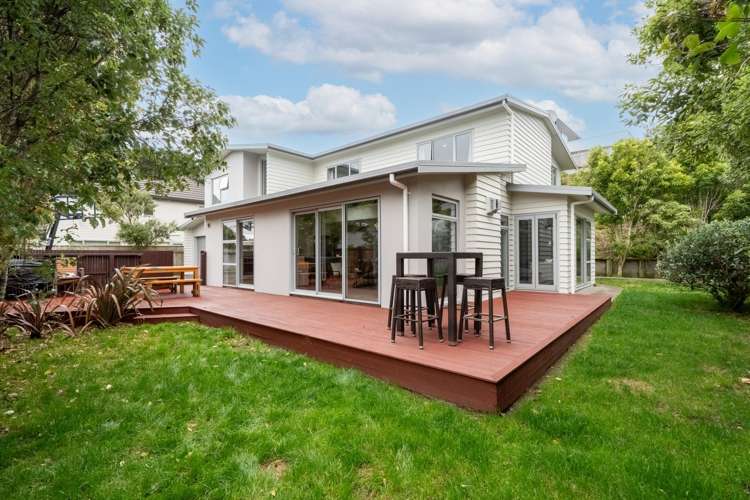 8 Halewood Grove Churton Park_1