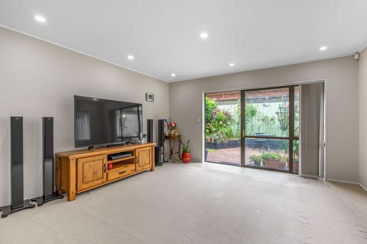 2/6 Arthur Road Hillpark_4