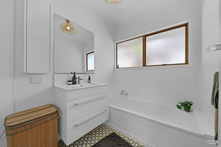 1 & 2/15 Cezanne Place New Lynn_10