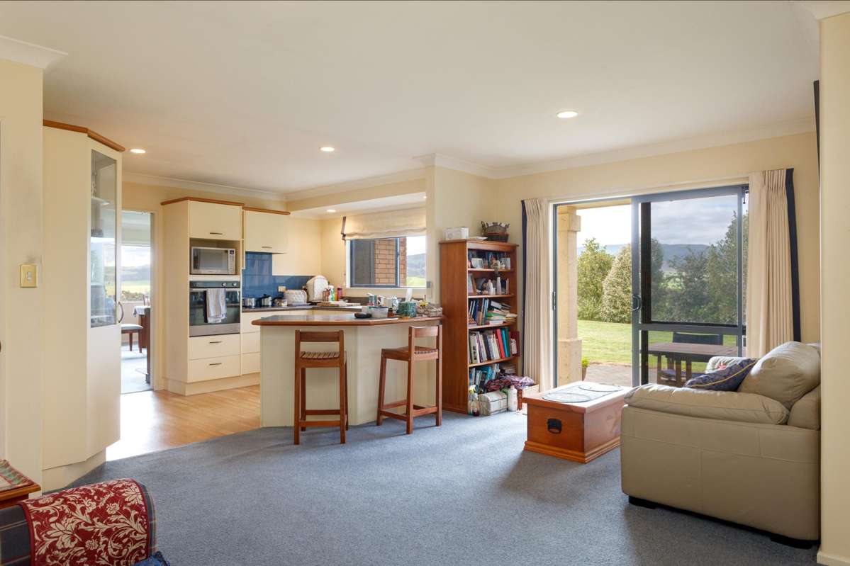 128 Tihoi Road_5