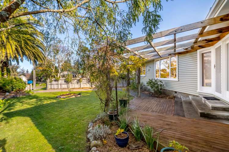 9 Card Crescent Featherston_1