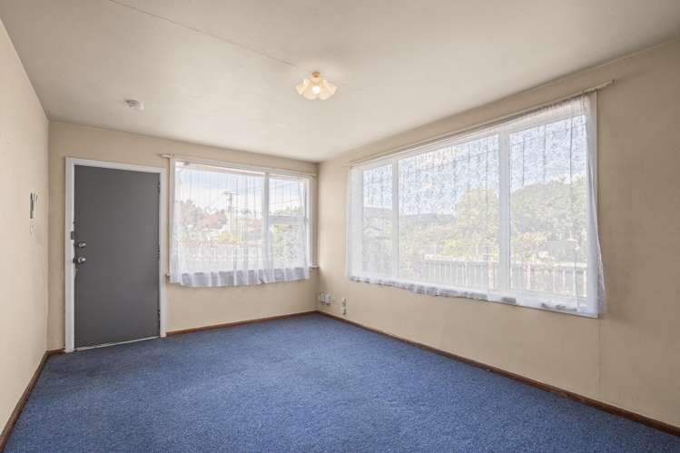 1/609 Hereford Street Linwood_2