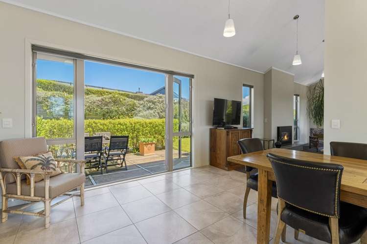 40 Glenlochy Rise Acacia Bay_9