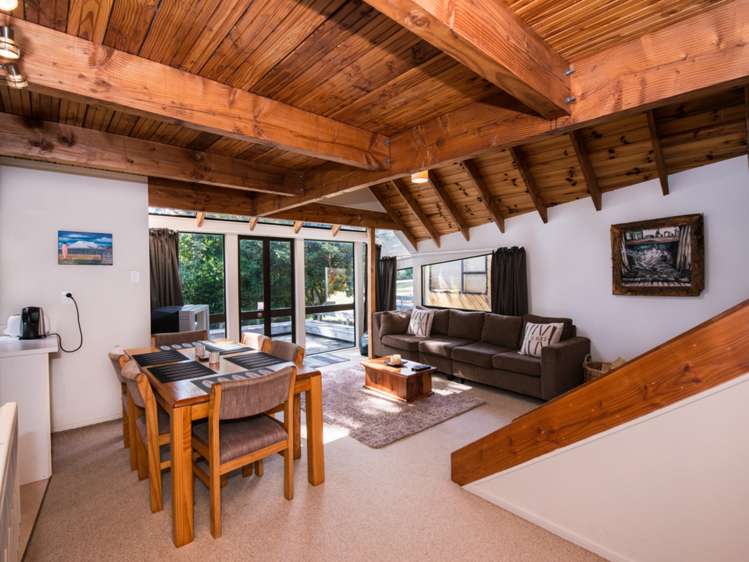 2/27 Totara Street Ohakune_7