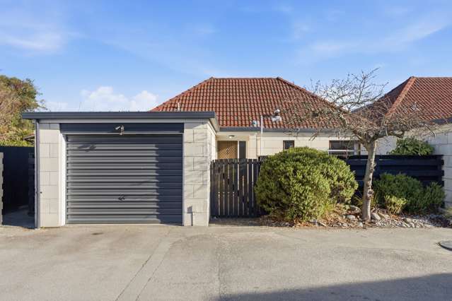 8/4 Broadbent Street Riccarton_2
