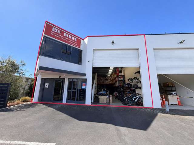 For sale or lease – prime location