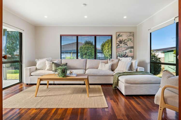 48 Lakeside Drive Orewa_13