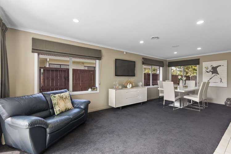 17 Farleigh Close Huntington_6