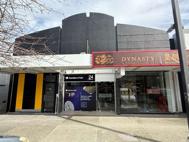RETAIL IN THE CENTRE OF NEW LYNN