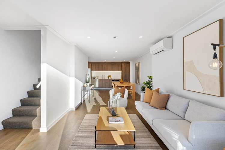 1/98 Walker Road Point Chevalier_1