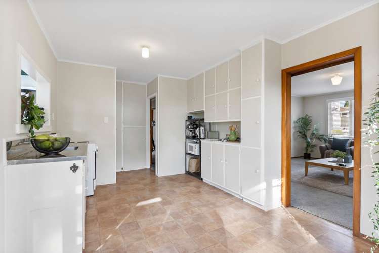 21 Te Wiata Place Avondale_6