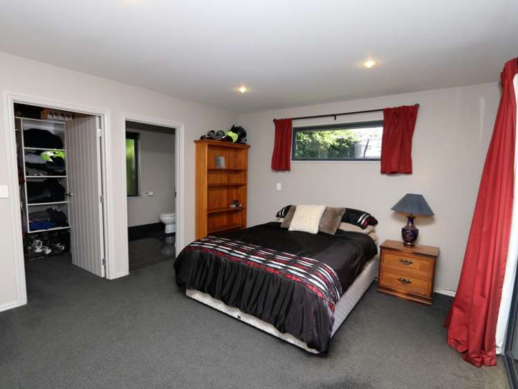 16 Somerset Grove Allenton_12