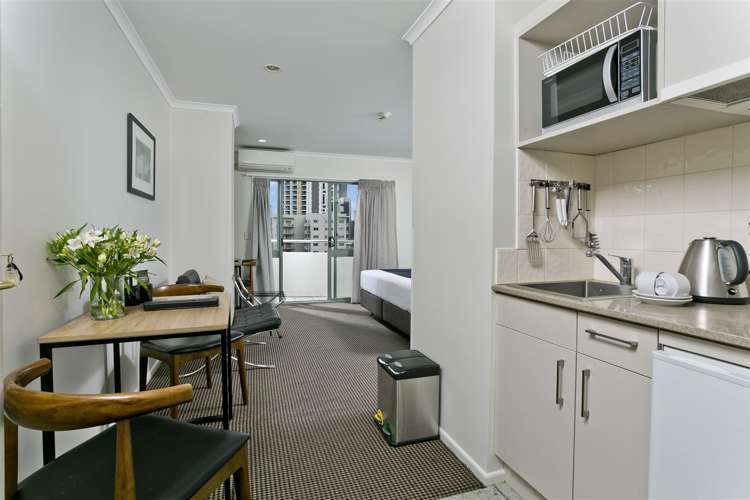 14i/363 Queen Street Auckland Central_6